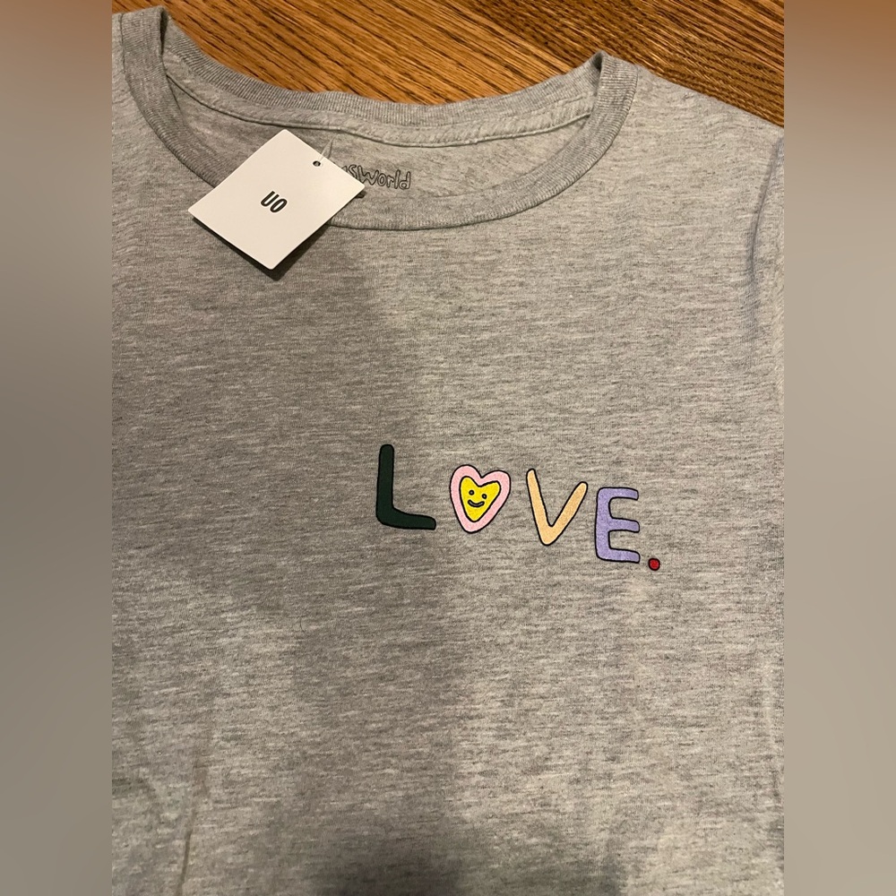 Women’s NWT Urban Outfitters Love Tshirt Sz Med